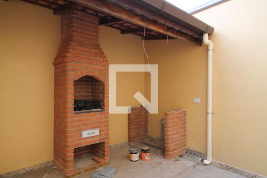 Churrasqueira de casa à venda com 3 quartos, 170m² em Vila Paranagua, São Paulo