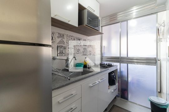 Cozinha de apartamento à venda com 3 quartos, 60m² em Vila Água Funda, São Paulo