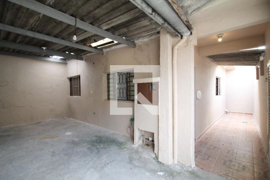 Garagem de casa para alugar com 2 quartos, 95m² em Parque Boturussu, São Paulo