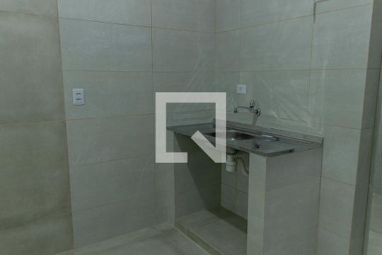 Cozinha de casa de condomínio para alugar com 1 quarto, 25m² em Vila Boacava, São Paulo