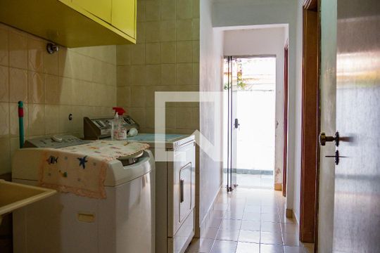 Área de Serviço de casa à venda com 4 quartos, 289m² em Centro, Santo André