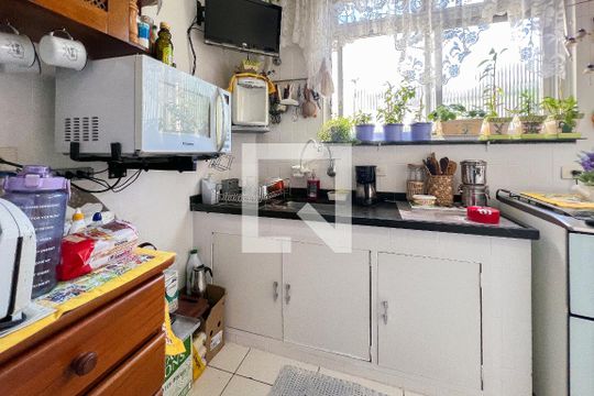 Cozinha de apartamento à venda com 3 quartos, 76m² em Planalto Paulista, São Paulo