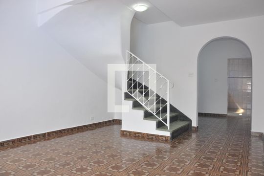 Sala de casa à venda com 3 quartos, 150m² em Vila Bonilha, São Paulo