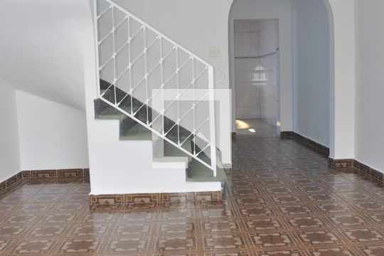 Sala de casa à venda com 3 quartos, 150m² em Vila Bonilha, São Paulo