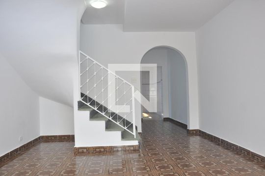Sala de casa à venda com 3 quartos, 150m² em Vila Bonilha, São Paulo