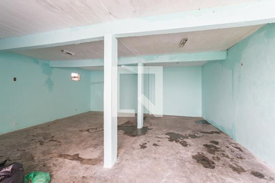 Garagem de casa à venda com 3 quartos, 500m² em Vila Isabel, Rio de Janeiro