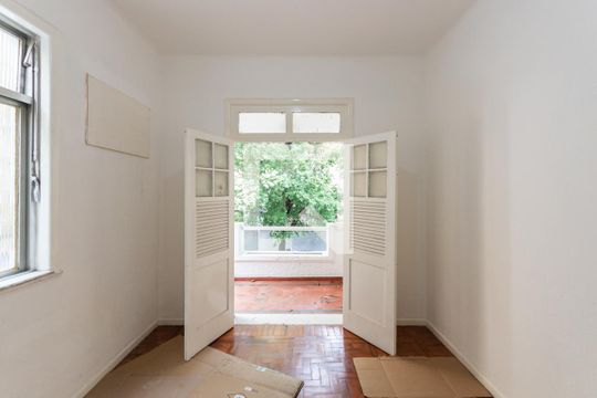 Quarto 2 de casa à venda com 3 quartos, 500m² em Vila Isabel, Rio de Janeiro