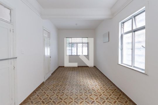 Sala de casa à venda com 3 quartos, 500m² em Vila Isabel, Rio de Janeiro