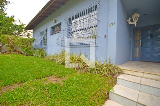 Área comum  de casa à venda com 3 quartos, 900m² em Cristal, Porto Alegre