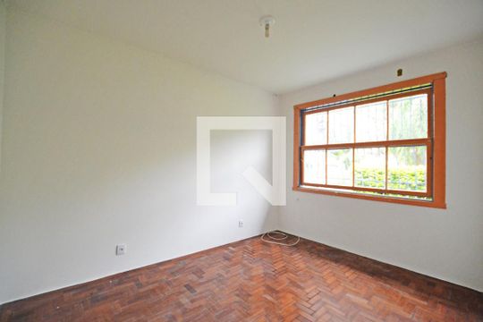 Quarto 1 de casa à venda com 3 quartos, 900m² em Cristal, Porto Alegre