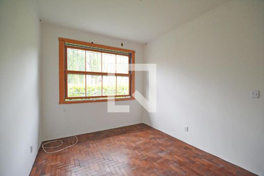 Quarto 1 de casa à venda com 3 quartos, 900m² em Cristal, Porto Alegre