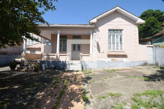 Fachada de casa para alugar com 1 quarto, 50m² em Váz Lobo, Rio de Janeiro