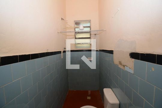 Banheiro de casa para alugar com 1 quarto, 50m² em Váz Lobo, Rio de Janeiro