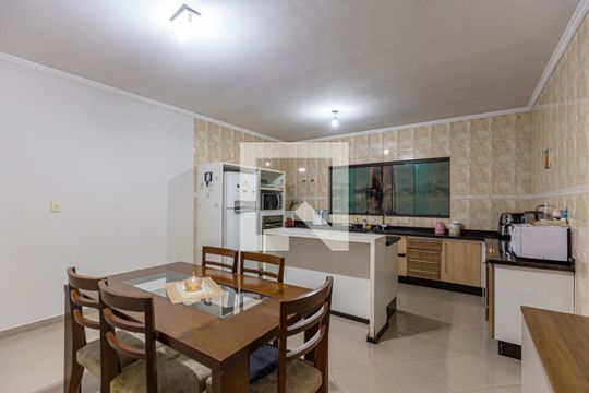 Cozinha de casa à venda com 3 quartos, 224m² em Vila Pires, Santo André