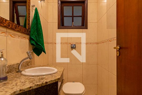 Lavabo de casa à venda com 3 quartos, 224m² em Vila Pires, Santo André