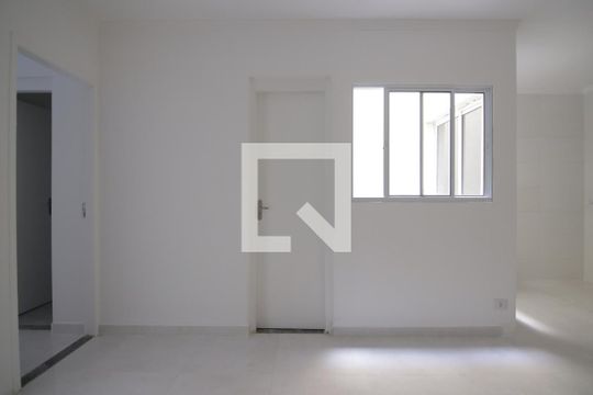 Sala/cozinha
 de apartamento para alugar com 2 quartos, 45m² em Jardim Jaú (zona Leste), São Paulo