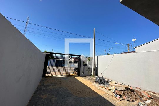 Área Externa de casa para alugar com 1 quarto, 60m² em Scharlau, São Leopoldo