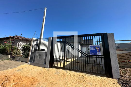 Fachada de casa para alugar com 1 quarto, 60m² em Scharlau, São Leopoldo