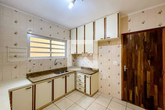 Cozinha de casa para alugar com 3 quartos, 150m² em Vila Santa Maria, São Paulo