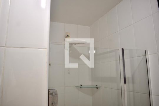 Banheiro de apartamento para alugar com 1 quarto, 50m² em Chame-chame, Salvador