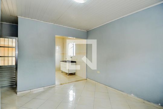 Sala de casa para alugar com 2 quartos, 110m² em Jardim Maria Aparecida, Guarulhos