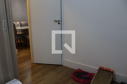 Quarto de apartamento à venda com 2 quartos, 69m² em Jardim Flor da Montanha, Guarulhos