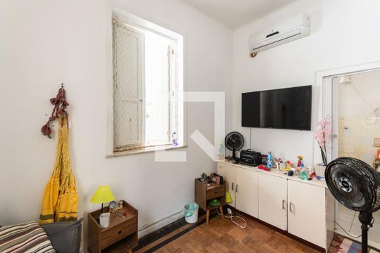 Suíte de casa para alugar com 7 quartos, 260m² em Tijuca, Rio de Janeiro