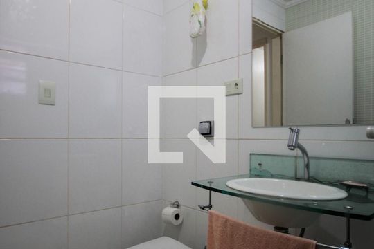 Banheiro Social - 1º Piso de casa à venda com 3 quartos, 160m² em Jardim Patente Novo, São Paulo