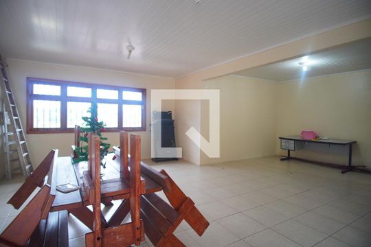 Casa à venda com 3 quartos, 250m² em Rincão, Novo Hamburgo