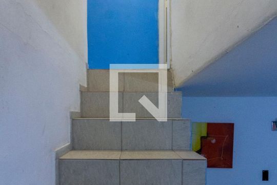 Acesso Parte Superior de casa de condomínio para alugar com 2 quartos, 130m² em Jardim Helena, São Paulo