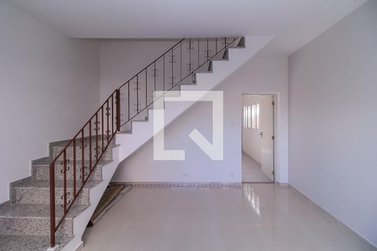 Casa à venda com 3 quartos, 160m² em Vila Macedopolis, São Paulo