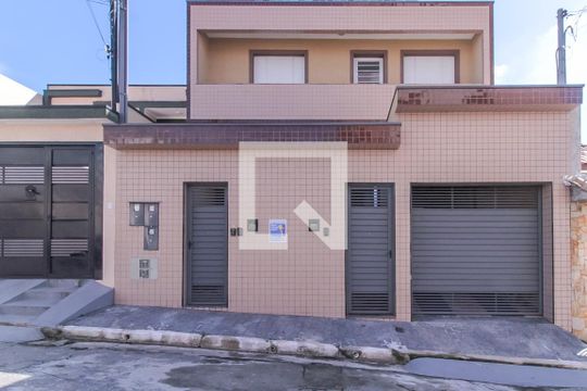Fachada de casa à venda com 3 quartos, 160m² em Vila Macedopolis, São Paulo
