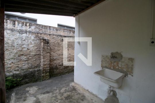 Área de Serviço de casa para alugar com 2 quartos, 15m² em Vila Leao, Sorocaba
