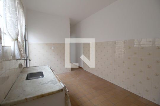Cozinha de casa para alugar com 2 quartos, 15m² em Vila Leao, Sorocaba