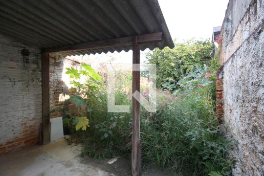 Área de Serviço de casa para alugar com 2 quartos, 15m² em Vila Leao, Sorocaba