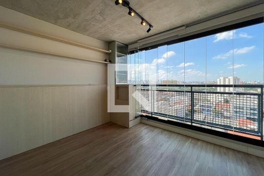 Cozinha de kitnet/studio para alugar com 1 quarto, 30m² em Bom Retiro, São Paulo