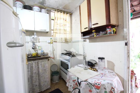 Cozinha de casa de condomínio para alugar com 2 quartos, 200m² em Freguesia (jacarepaguá), Rio de Janeiro