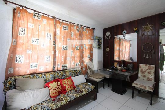 Sala de casa de condomínio para alugar com 2 quartos, 200m² em Freguesia (jacarepaguá), Rio de Janeiro
