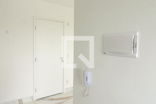 Cozinha  de apartamento à venda com 2 quartos, 41m² em Parque Arariba, São Paulo