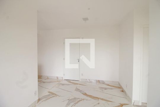 Sala  de apartamento à venda com 2 quartos, 41m² em Parque Arariba, São Paulo