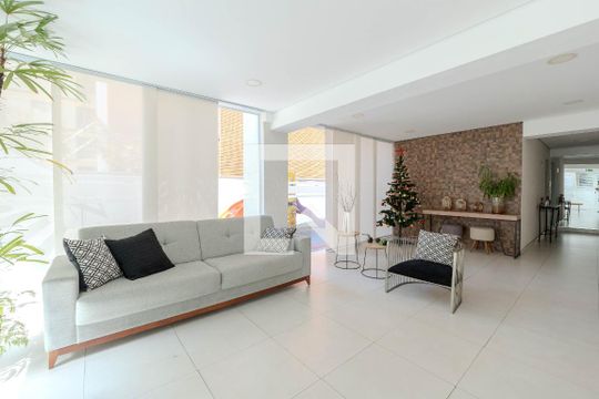 Hall de entrada de apartamento à venda com 3 quartos, 110m² em Bela Vista, São Paulo