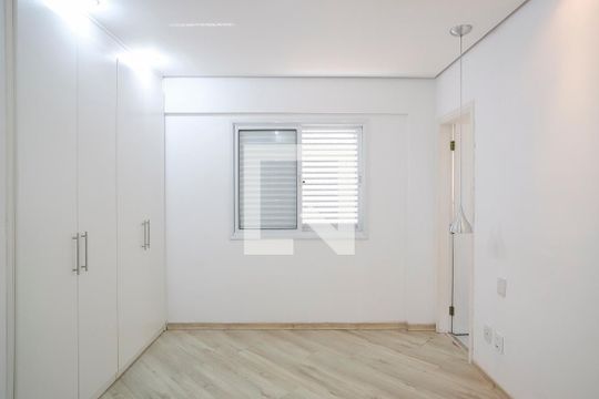 Suíte de apartamento para alugar com 2 quartos, 69m² em Santa Maria, São Caetano do Sul