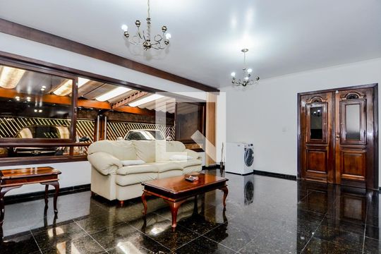 Sala de casa para alugar com 3 quartos, 326m² em Vila Harmonia, Guarulhos