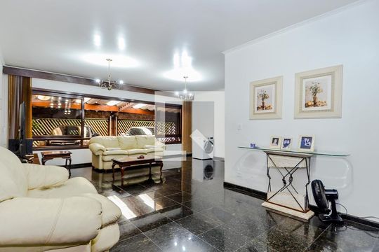 Casa para alugar com 3 quartos, 326m² em Vila Harmonia, Guarulhos