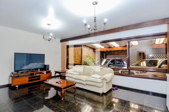 Sala de casa para alugar com 3 quartos, 326m² em Vila Harmonia, Guarulhos