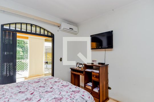 Suíte 1 de casa para alugar com 3 quartos, 326m² em Vila Harmonia, Guarulhos
