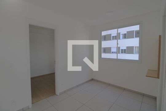 Sala de apartamento para alugar com 2 quartos, 35m² em Jardim Prudência, São Paulo