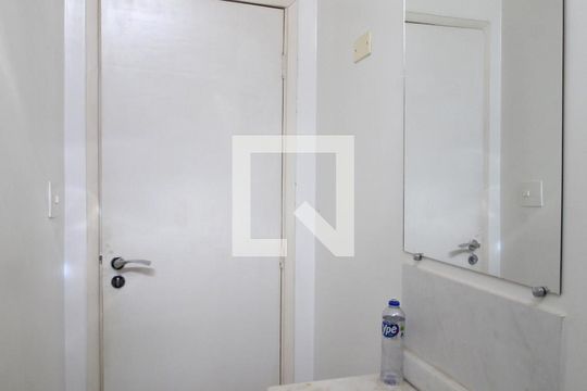 Lavabo de casa para alugar com 3 quartos, 300m² em Centro, Sorocaba