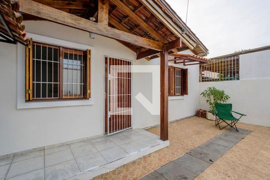 Quintal de casa à venda com 2 quartos, 100m² em Aberta dos Morros, Porto Alegre