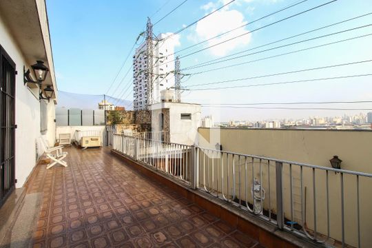 Varanda de casa para alugar com 5 quartos, 750m² em Mooca, São Paulo